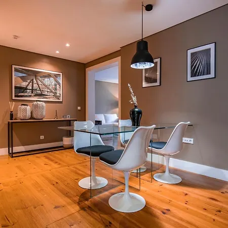 Charming & Cosy